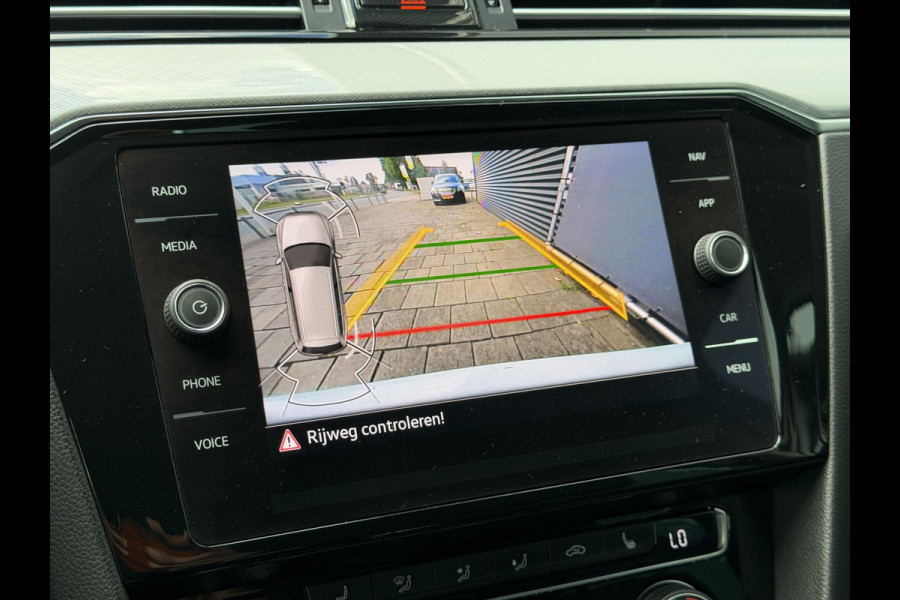 Volkswagen Passat Variant BWJ 2021 | 1.4TSI 218PK PHEV GTE Business AUTOMAAT | LEDER/ALCANTARA | CLIMA | NAVI | SPORTSTOELEN | CAMERA A | STOELVERW | 17'' LMV |
