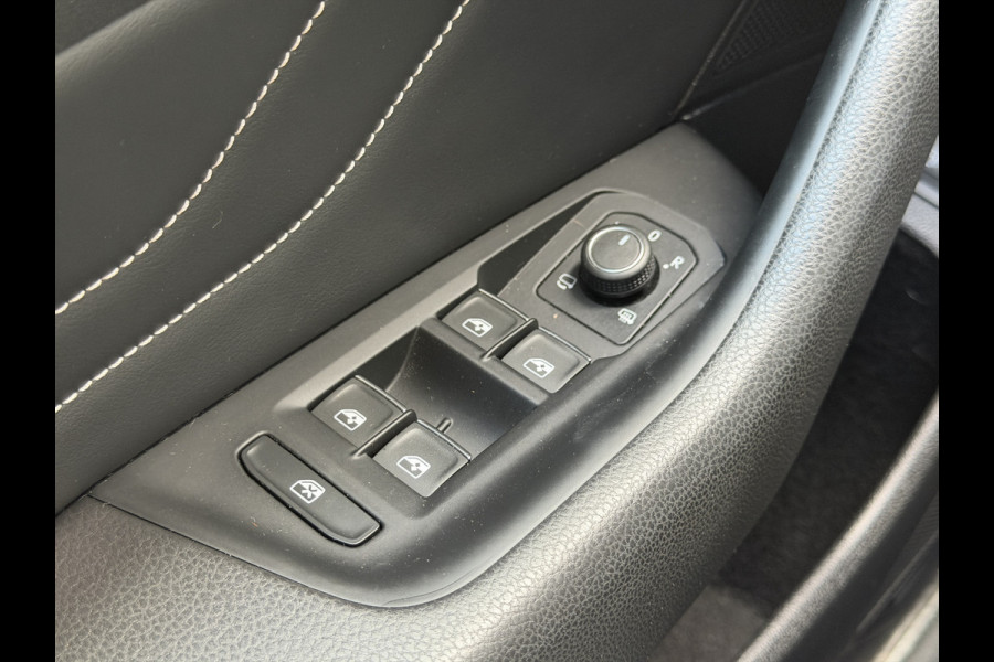 Volkswagen Passat Variant BWJ 2021 | 1.4TSI 218PK PHEV GTE Business AUTOMAAT | LEDER/ALCANTARA | CLIMA | NAVI | SPORTSTOELEN | CAMERA A | STOELVERW | 17'' LMV |