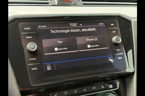 Volkswagen Passat Variant BWJ 2021 | 1.4TSI 218PK PHEV GTE Business AUTOMAAT | LEDER/ALCANTARA | CLIMA | NAVI | SPORTSTOELEN | CAMERA A | STOELVERW | 17'' LMV |