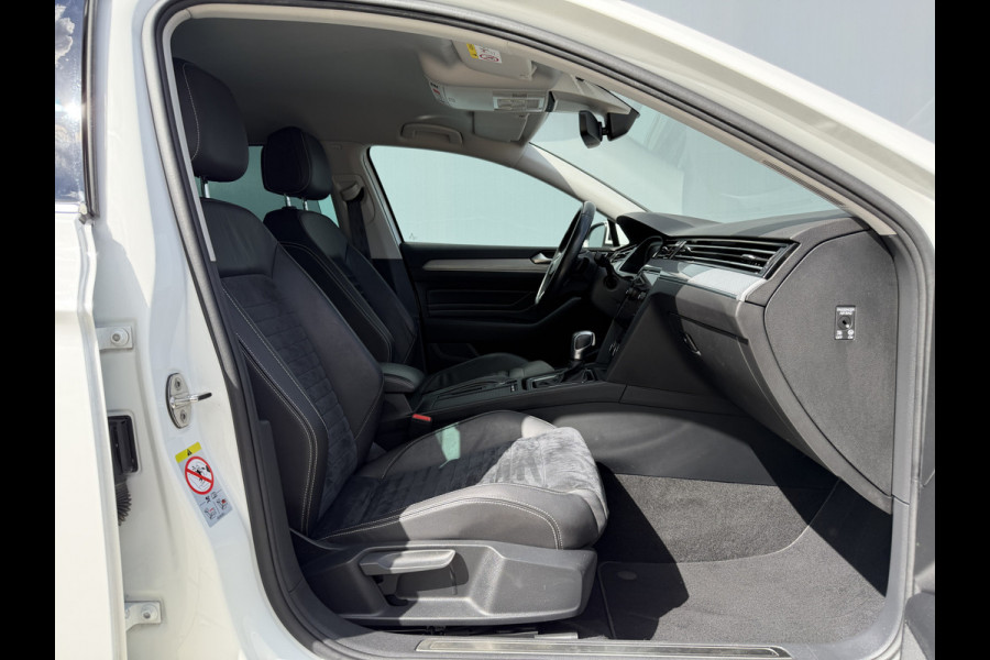 Volkswagen Passat Variant BWJ 2021 | 1.4TSI 218PK PHEV GTE Business AUTOMAAT | LEDER/ALCANTARA | CLIMA | NAVI | SPORTSTOELEN | CAMERA A | STOELVERW | 17'' LMV |