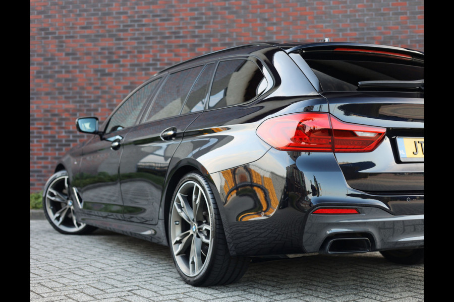 BMW 5 Serie Touring M550d xDrive | Pano - Trekhaak - HUD