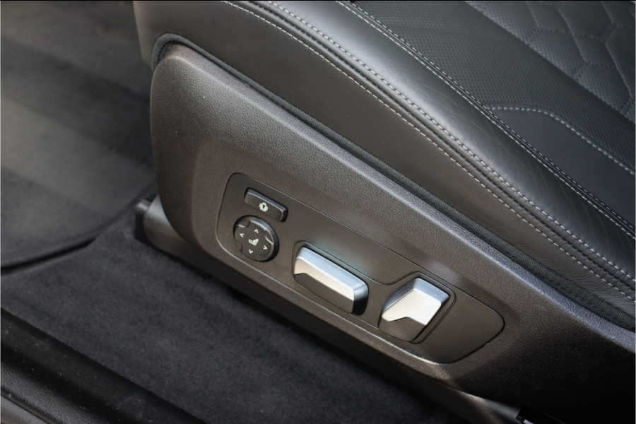 BMW X3 X3M Competition **Pano.dak/HUD/Harman Kardon/Alcantara**