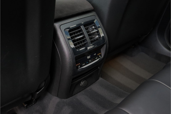 BMW X3 X3M Competition **Pano.dak/HUD/Harman Kardon/Alcantara**
