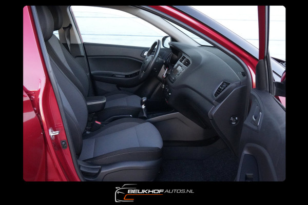 Hyundai i20 1.2 HP i-Motion Trekhaak Stoelverwarming Airco