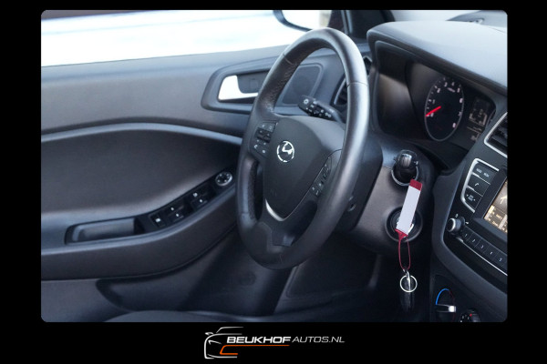 Hyundai i20 1.2 HP i-Motion Trekhaak Stoelverwarming Airco