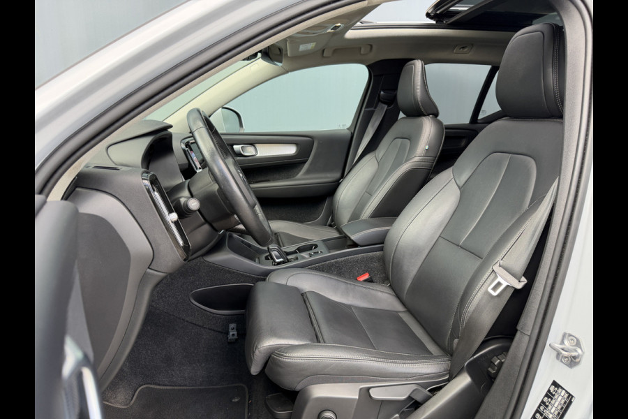 Volvo XC40 BWJ 2021 | T4 211PK Recharge Inscription | TREKHAAK | PANO DAK | LEER | STANDKACHEL | CLIMA | NAVI | CRUISE | 19'' LMV | PDC 2X