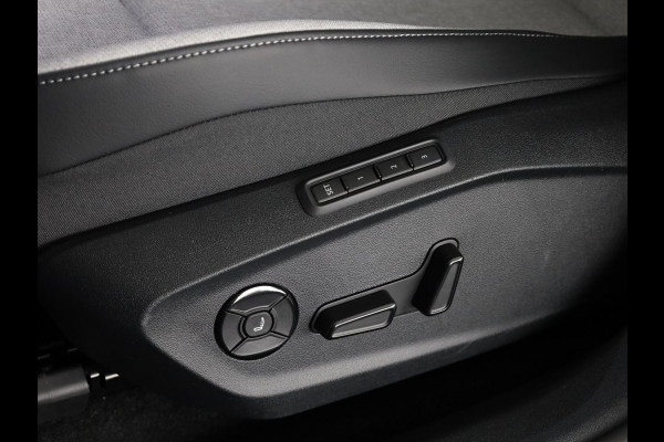 Volkswagen ID. Polo Style First Edition 52 kWh accu, 155 kW / 211 PK H Achteruitrijcamera | Carplay