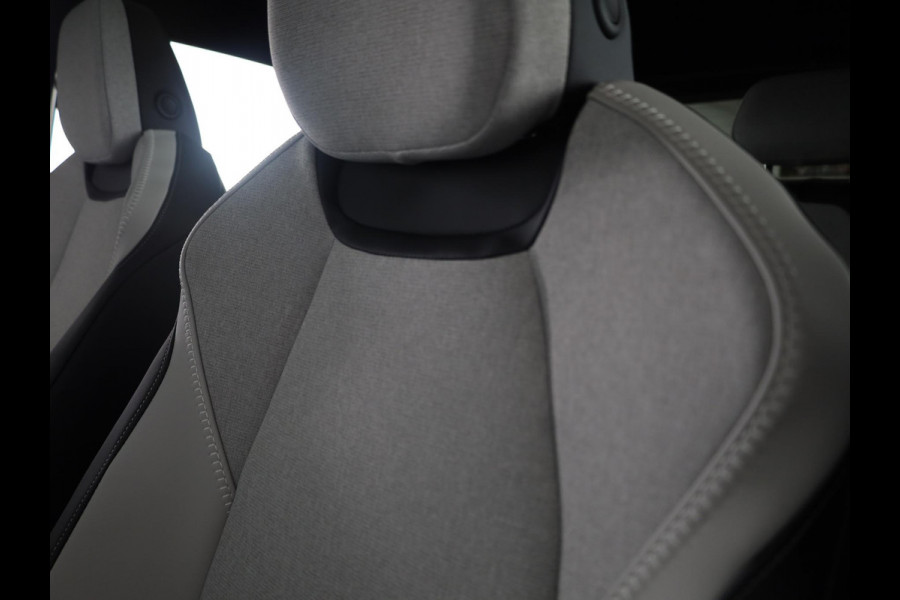 Volkswagen ID. Polo Style First Edition 52 kWh accu, 155 kW / 211 PK H Achteruitrijcamera | Carplay