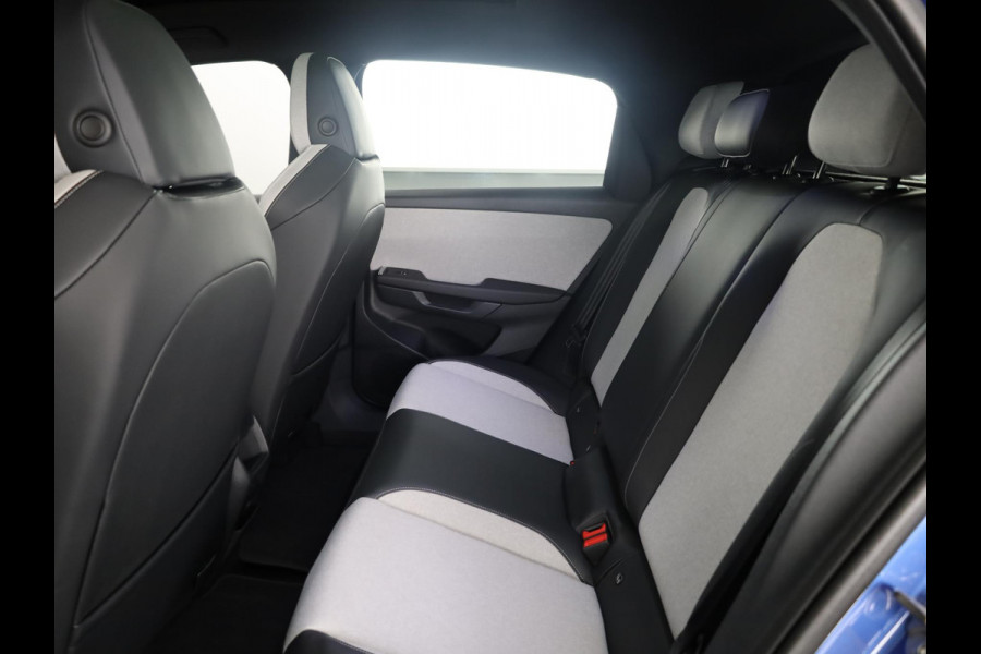 Volkswagen ID. Polo Style First Edition 52 kWh accu, 155 kW / 211 PK H Achteruitrijcamera | Carplay