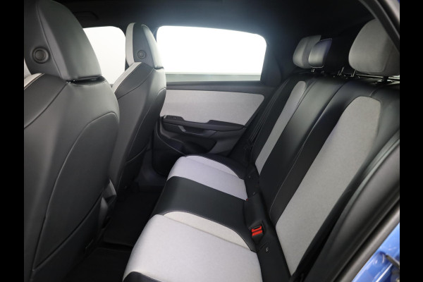 Volkswagen ID. Polo Style First Edition 52 kWh accu, 155 kW / 211 PK H Achteruitrijcamera | Carplay