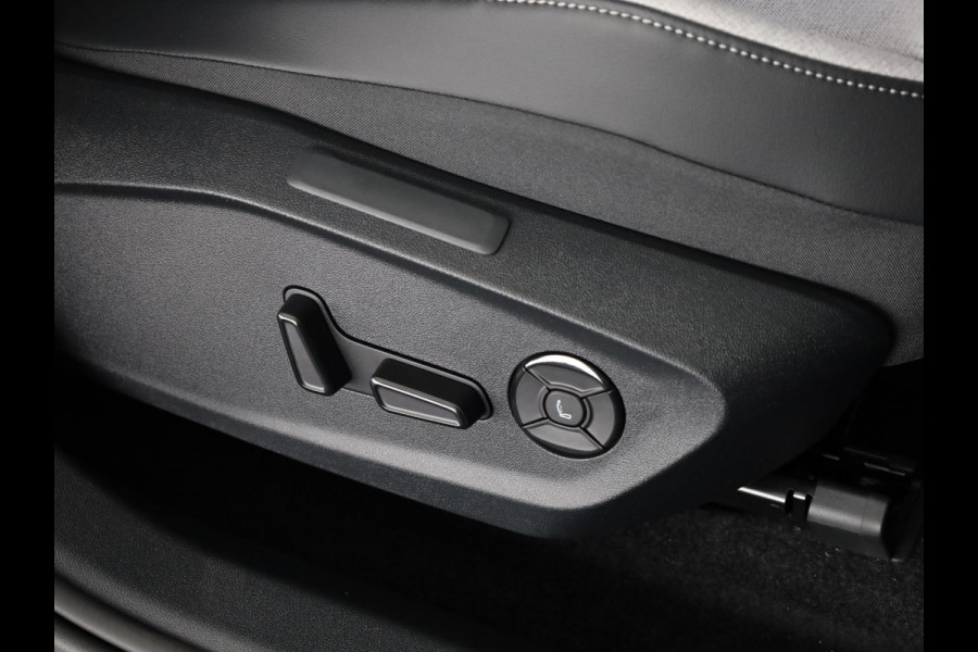 Volkswagen ID. Polo Style First Edition 52 kWh accu, 155 kW / 211 PK H Achteruitrijcamera | Carplay