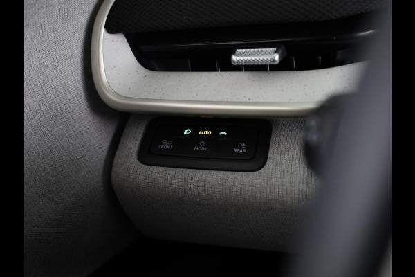 Volkswagen ID. Polo Style First Edition 52 kWh accu, 155 kW / 211 PK H Achteruitrijcamera | Carplay