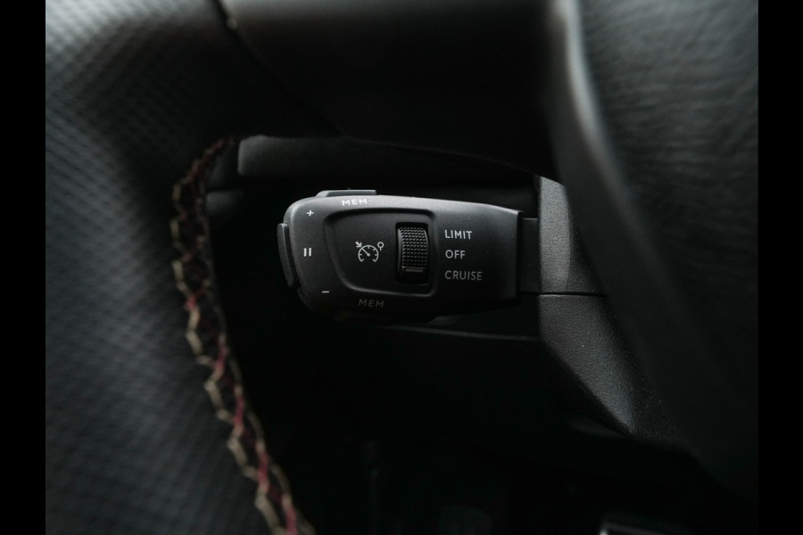 DS DS 3 Crossback E-Tense Performance Line+ 50 kWh Aut. *HEAD-UP | BLINDSPOT | LEATHER-MICROFIBRE | MATRIX-LED | KEYLESS | CAMERA | DIGI-COCKPIT | HEATED-SPORTSEATS | DAB+ | PRIVACY-GLASS | ECC | PDC | CRUISE | 18''ALU*