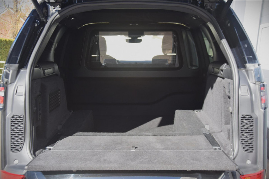 Land Rover Discovery 3.0 Sd6 HSE Luxury TREHAAK/OPENDAK/LEER grijskenteken