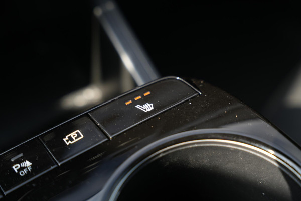 Hyundai Tucson 1.6 T-GDI HEV i-Motion Rijstrooksensor Hill hold Dakrails DAB Apple carplay