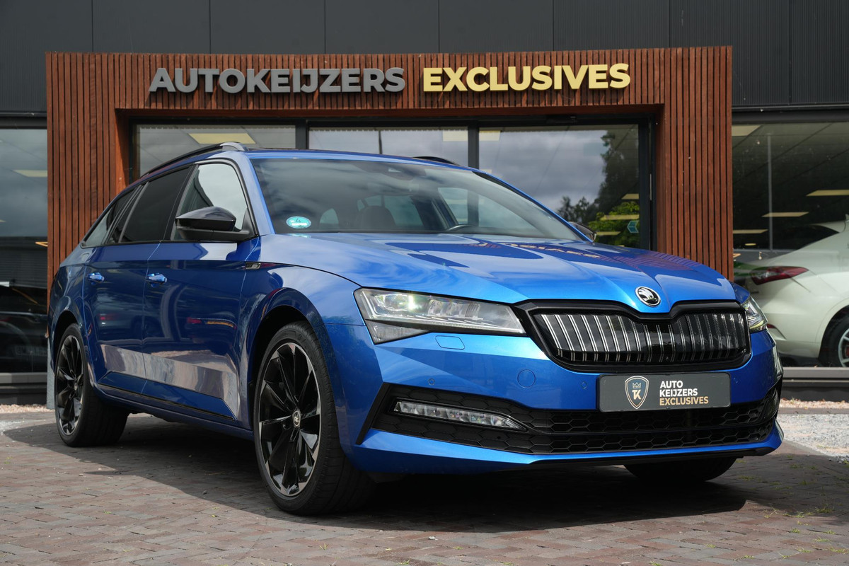 Škoda Superb Combi 1.4 iV Sportline Panoramadak Canton 360 Camera Keyless Dab+ Side Assist Leder Alcantara Stoelverwarming