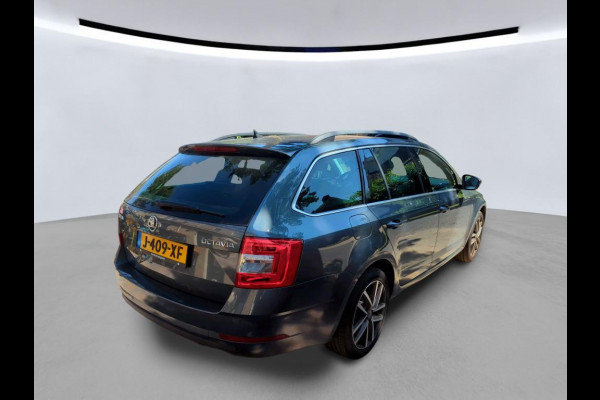 Škoda Octavia Combi 1.0 TSI Greentech Business Edition NL-AUTO | NAVI | LEDER