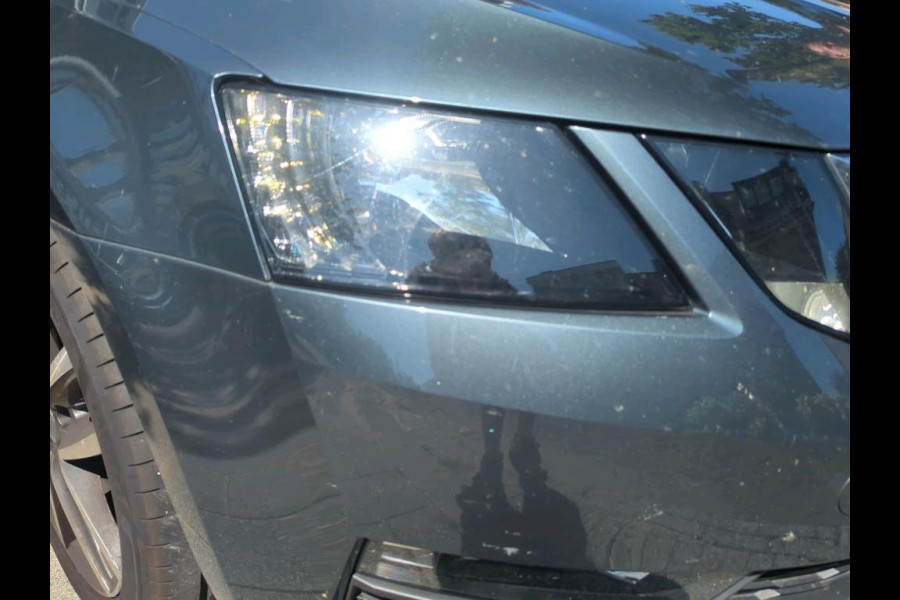Škoda Octavia Combi 1.0 TSI Greentech Business Edition NL-AUTO | NAVI | LEDER