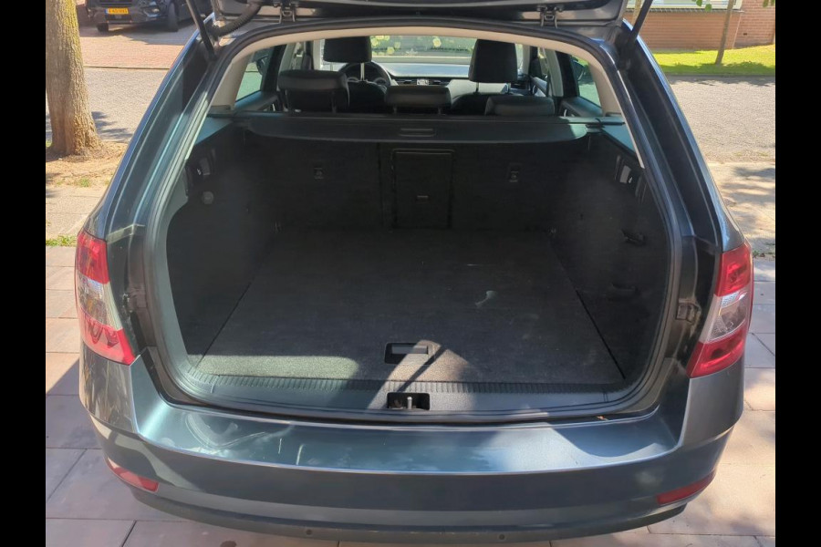 Škoda Octavia Combi 1.0 TSI Greentech Business Edition NL-AUTO | NAVI | LEDER