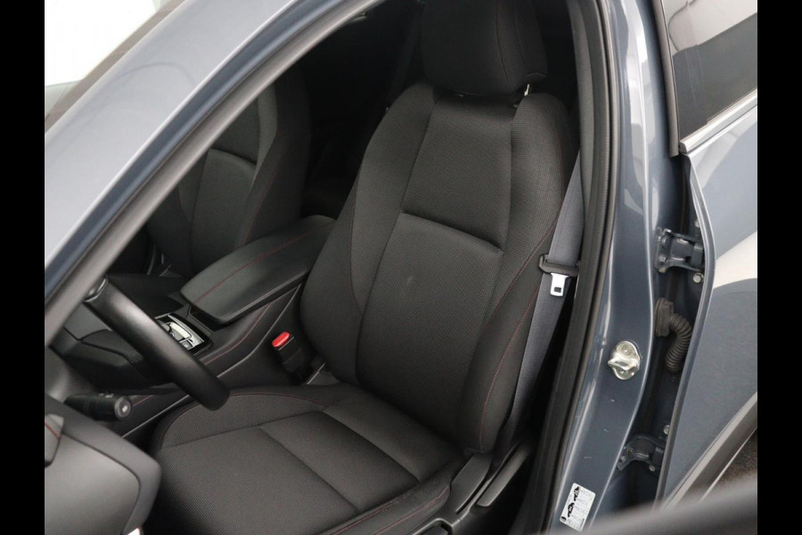 Mazda CX-30 2.0 e-SkyActiv-X M Hybrid Sportive | Stoelverwarming | Head-up | Adaptive cruise | BOSE sound | Carplay | Camera | Park assist |