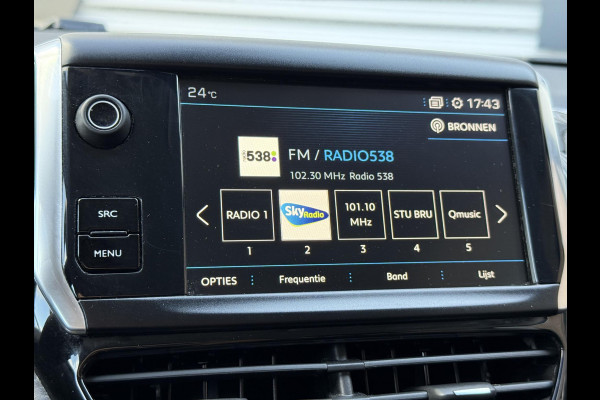 Peugeot 2008 1.2 PureTech Blue Lion 1e Eigenaar|Navi|D-riem vv in 2025|Clima|Cruise|Carplay|Elek Ramen|LM Velgen|PDC|Nieuwe APK bij aflevering