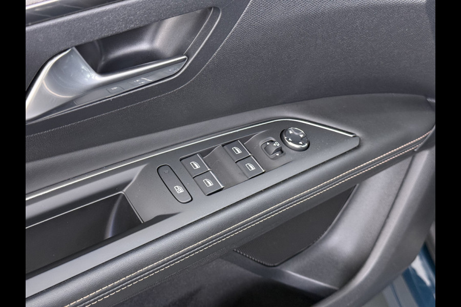 Peugeot 3008 131PK Automaat GT Adap.Cruise Stoelverwarming Elek.Achterklep 3D-Navi 360°Camera Apple Carplay Android Auto Ecc Pdc Privacy Glas Lmv Led Connected-Apps Bluetooth Lane Assist Led Dodehoeksensor Voorzien van All-Season banden