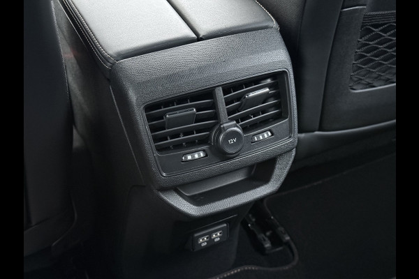 Peugeot 3008 131PK Automaat GT Adap.Cruise Stoelverwarming Elek.Achterklep 3D-Navi 360°Camera Apple Carplay Android Auto Ecc Pdc Privacy Glas Lmv Led Connected-Apps Bluetooth Lane Assist Led Dodehoeksensor Voorzien van All-Season banden