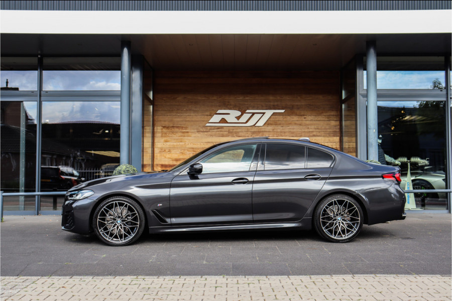 BMW 5 Serie 540i M-Sport **HUD/E.dak/Laserled/Excl.leder**