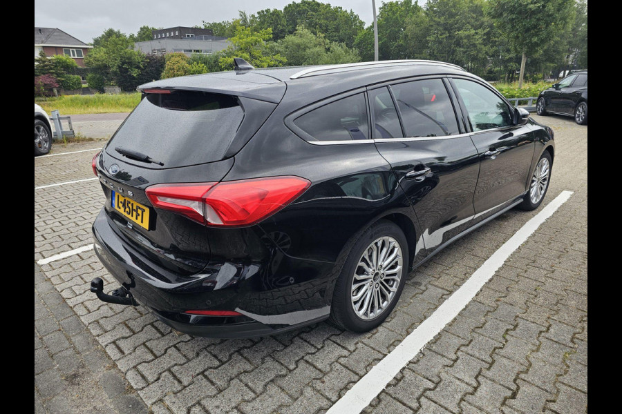 Ford FOCUS Wagon 1.0 EcoBoost ST Line Business | winterpack | Adaptieve cruise control | Trekhaak | 1.000kg trekgewicht