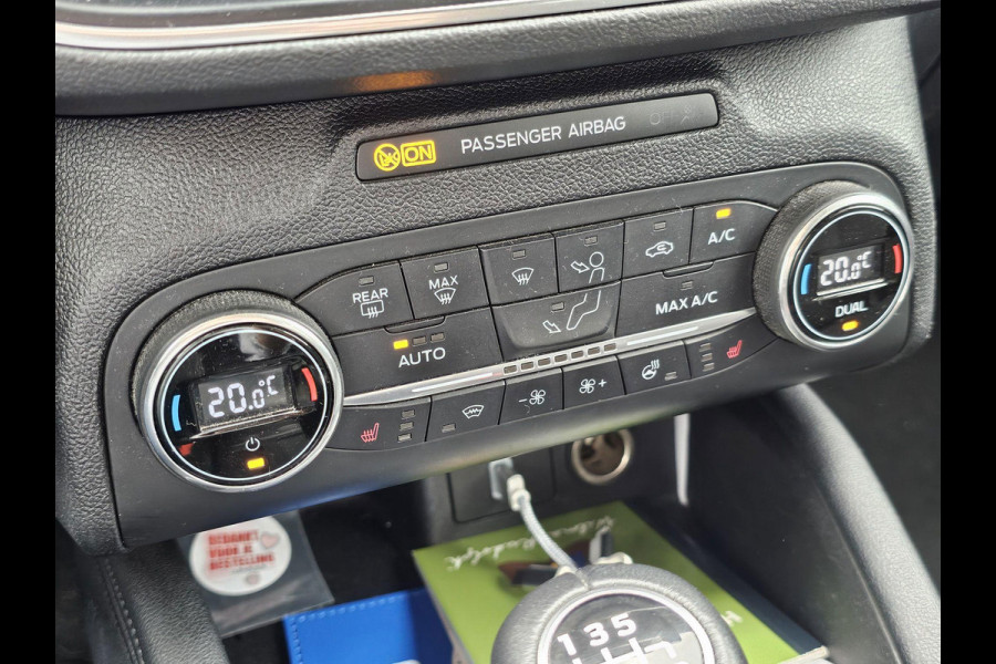 Ford FOCUS Wagon 1.0 EcoBoost ST Line Business | winterpack | Adaptieve cruise control | Trekhaak | 1.000kg trekgewicht