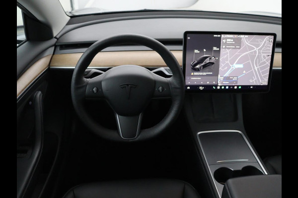 Tesla Model 3 Long Range AWD 75 kWh | SOH 88,8% | Panoramadak | Leder | Memory | Stuur/stoel verwarming | Achterbank verwarming | Adaptive cruise | Climate control