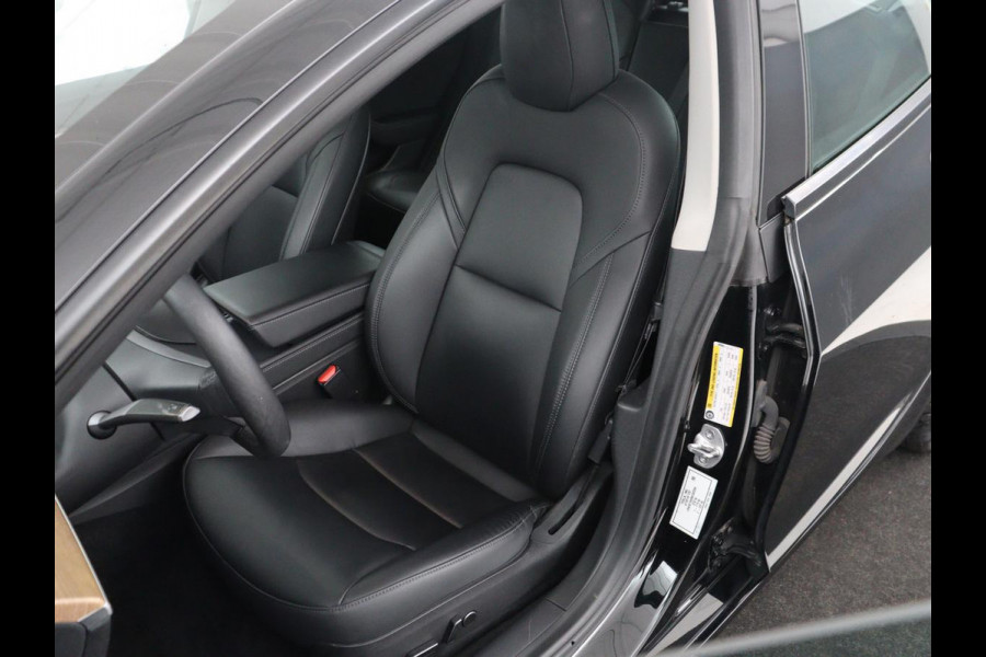 Tesla Model 3 Long Range AWD 75 kWh | SOH 88,8% | Panoramadak | Leder | Memory | Stuur/stoel verwarming | Achterbank verwarming | Adaptive cruise | Climate control