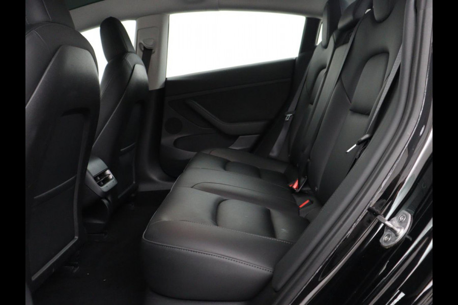 Tesla Model 3 Long Range AWD 75 kWh | SOH 88,8% | Panoramadak | Leder | Memory | Stuur/stoel verwarming | Achterbank verwarming | Adaptive cruise | Climate control