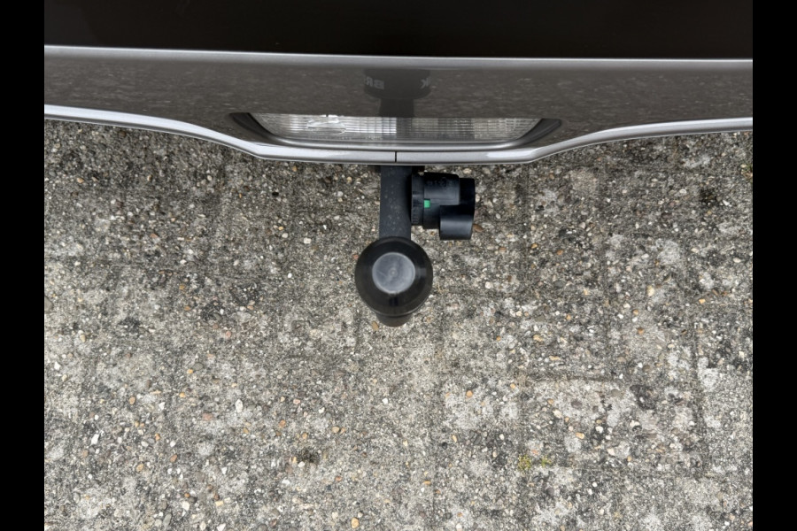 Suzuki Vitara 1.5 Hybrid Style AUTOMAAT/TREKHAAK/CAMERA/ADAPTIVE C.C./DAB etc.