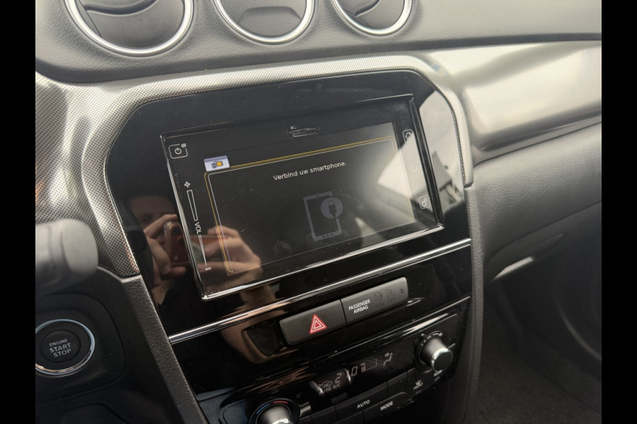 Suzuki Vitara 1.5 Hybrid Style AUTOMAAT/TREKHAAK/CAMERA/ADAPTIVE C.C./DAB etc.