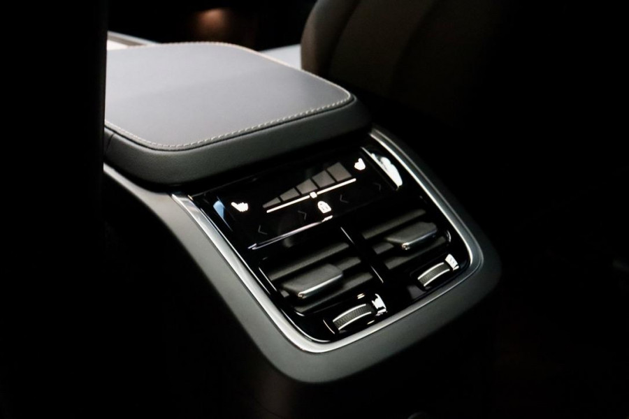 Volvo XC90 2.0 T8 Recharge AWD Ultimate|Hud|Alcantare