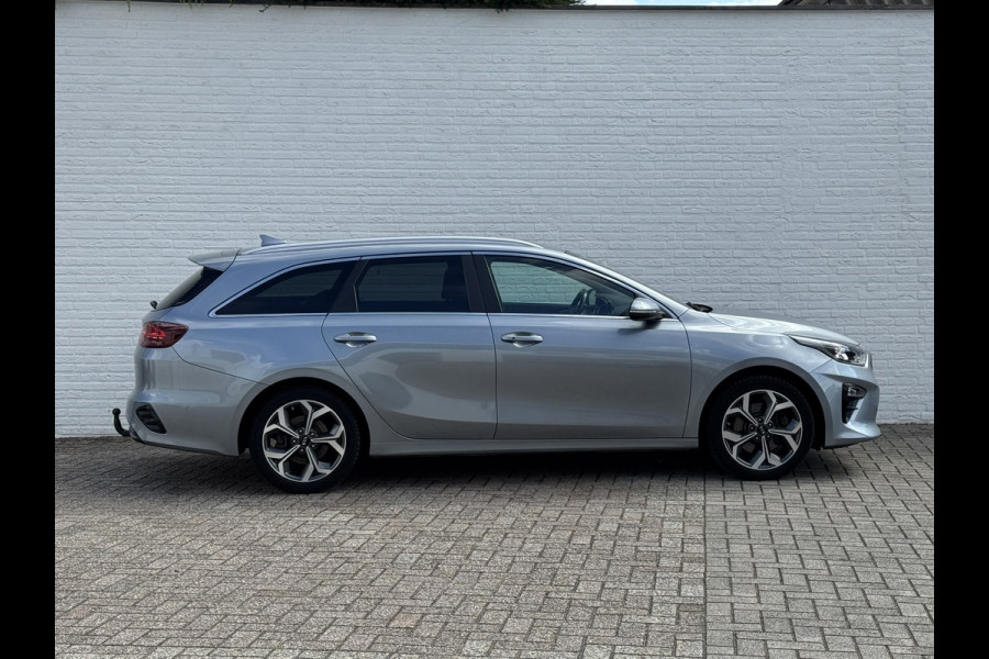 Kia Ceed Sportswagon 1.4 T-GDi DynamicLine Dealeronderhouden Cruise control Climate control Navigatie Apple / Android Trekhaak