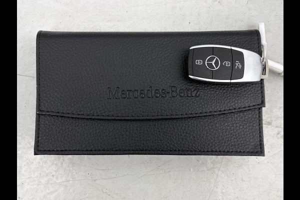 Mercedes-Benz GLA 250 e Star Edition AMG Line | Stoelverwarming, Achteruitrijcamera, Parkeersensoren, Metallic lak, AMG Line, Keyless Entry 19 inch Inclusief 24 maanden MB Certified garantie voor Europa.