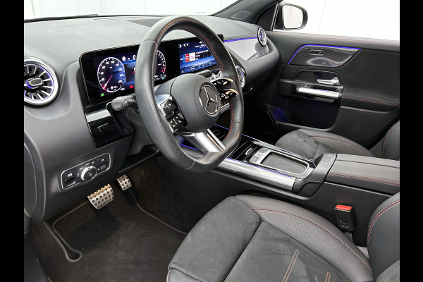 Mercedes-Benz GLA 250 e Star Edition AMG Line | Stoelverwarming, Achteruitrijcamera, Parkeersensoren, Metallic lak, AMG Line, Keyless Entry 19 inch Inclusief 24 maanden MB Certified garantie voor Europa.