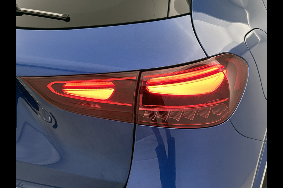 Mercedes-Benz GLA 250 e Star Edition AMG Line | Stoelverwarming, Achteruitrijcamera, Parkeersensoren, Metallic lak, AMG Line, Keyless Entry 19 inch Inclusief 24 maanden MB Certified garantie voor Europa.