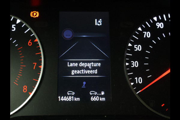 Renault Clio 1.0 TCe INTENS + TREKHAAK | STOELVERWARMING | LED | APPLE CARPLAY | CRUISE CONTROL