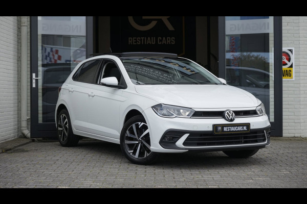 Volkswagen Polo 1.0 TSI AUTOMAAT 110 Pk |CARPLAY|CLIMA|DAB|FABRIEKSGARANTIE|NAVIGATIE|PANORAMA|PDC|STOELVERWARMING|TREKHAAK