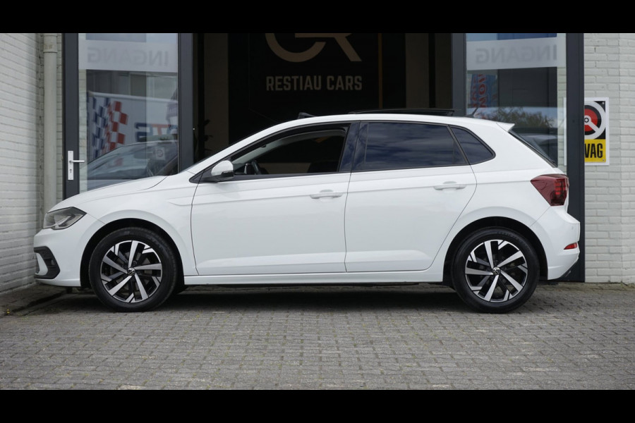 Volkswagen Polo 1.0 TSI AUTOMAAT 110 Pk |CARPLAY|CLIMA|DAB|FABRIEKSGARANTIE|NAVIGATIE|PANORAMA|PDC|STOELVERWARMING|TREKHAAK