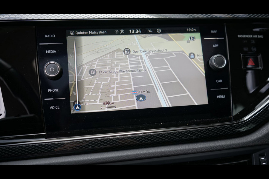 Volkswagen Polo 1.0 TSI AUTOMAAT 110 Pk |CARPLAY|CLIMA|DAB|FABRIEKSGARANTIE|NAVIGATIE|PANORAMA|PDC|STOELVERWARMING|TREKHAAK