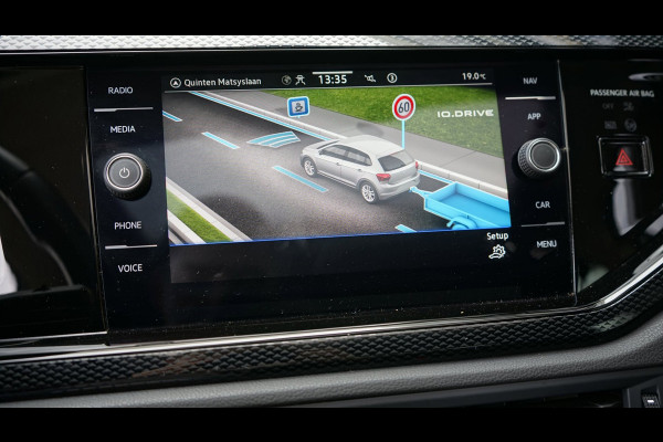 Volkswagen Polo 1.0 TSI AUTOMAAT 110 Pk |CARPLAY|CLIMA|DAB|FABRIEKSGARANTIE|NAVIGATIE|PANORAMA|PDC|STOELVERWARMING|TREKHAAK