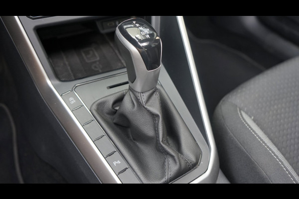 Volkswagen Polo 1.0 TSI AUTOMAAT 110 Pk |CARPLAY|CLIMA|DAB|FABRIEKSGARANTIE|NAVIGATIE|PANORAMA|PDC|STOELVERWARMING|TREKHAAK
