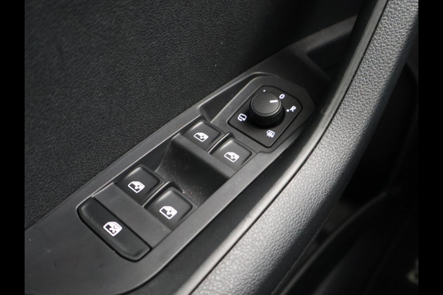 Škoda Karoq 1.5 TSI ACT 150 PK *12.878 KM!* + PANORAMADAK + VIRTUAL COCKPIT | ADAPTIVE CRUISE | CAMERA