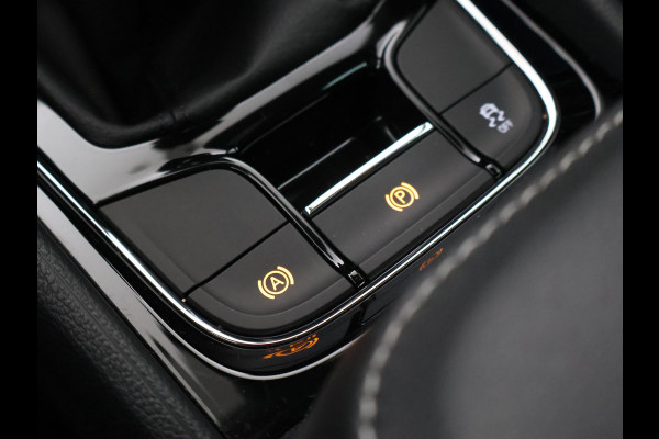 Škoda Karoq 1.5 TSI ACT 150 PK *12.878 KM!* + PANORAMADAK + VIRTUAL COCKPIT | ADAPTIVE CRUISE | CAMERA