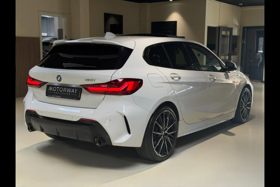 BMW 1-serie 120i High Executive|Pano|HUD|Keyless|Sfeer
