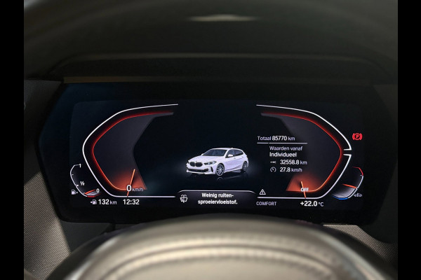 BMW 1-serie 120i High Executive|Pano|HUD|Keyless|Sfeer